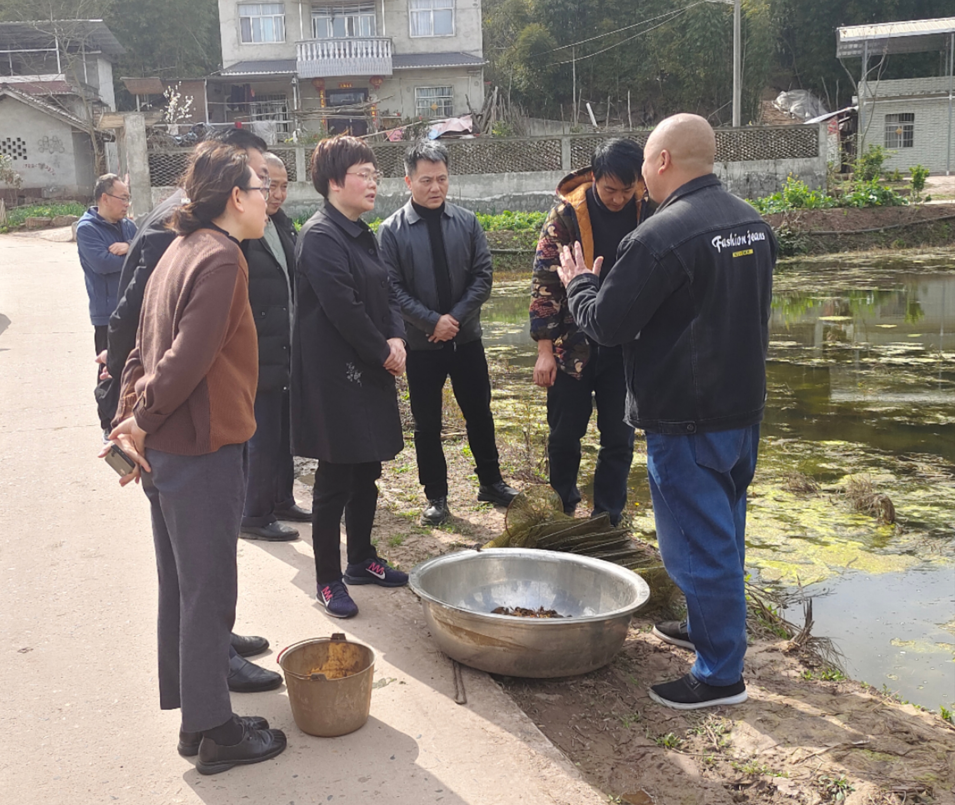 市人大常委会党组副书记、副主任万志琼到劳动镇...
